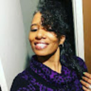 Meet your Posher, Desiree